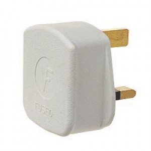 Dencon 13A, 3 Pin Rubber Plug White to BS1363/A